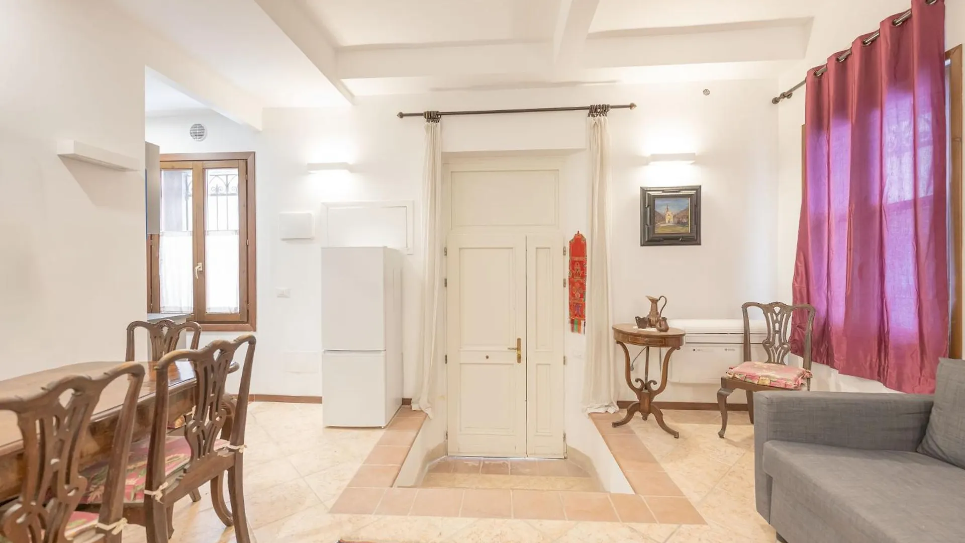 Casa Luna - 10 Min From Venice Train Station 0*,  Italy