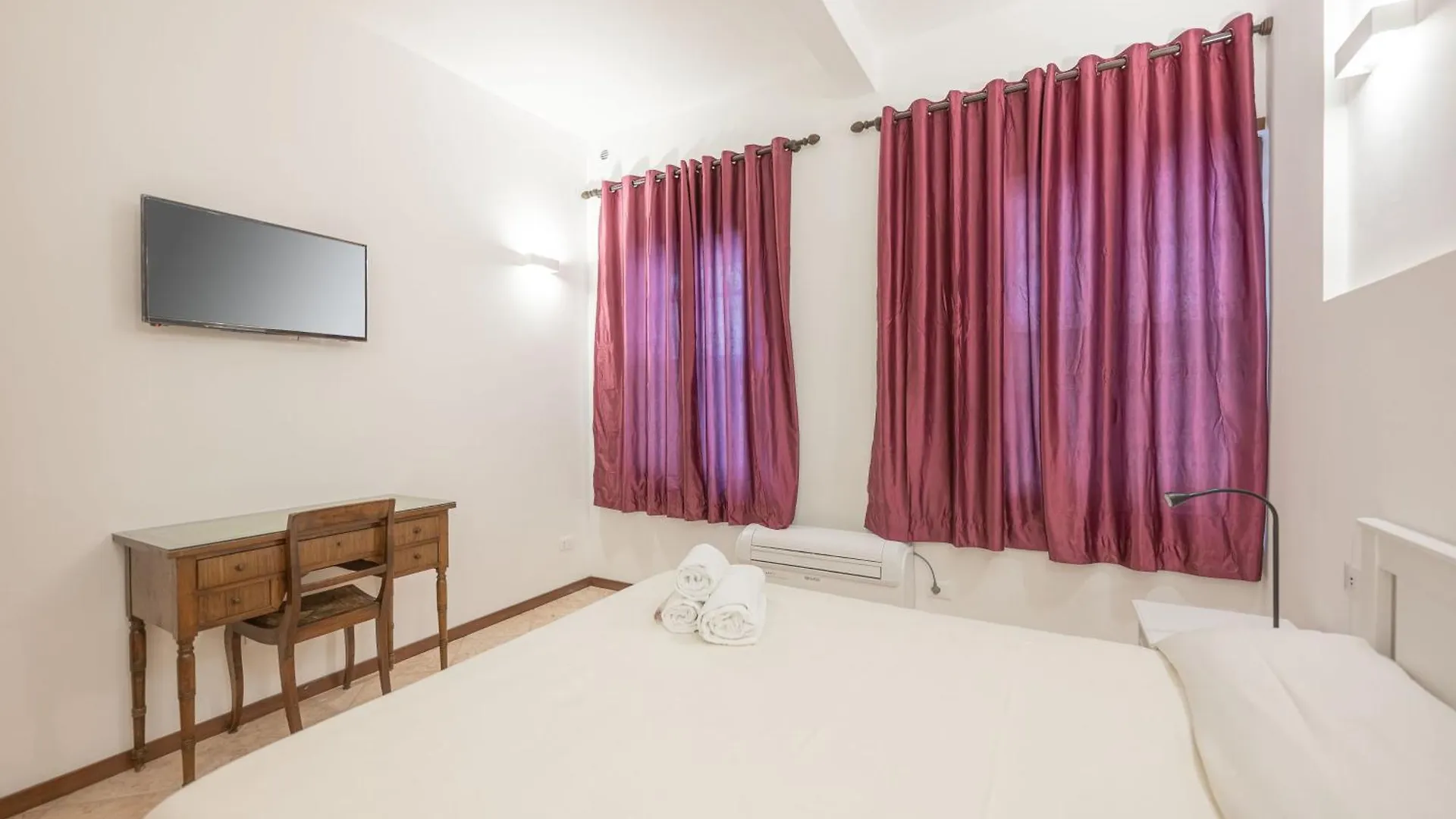 Casa Luna - 10 Min From Venice Train Station Apartment